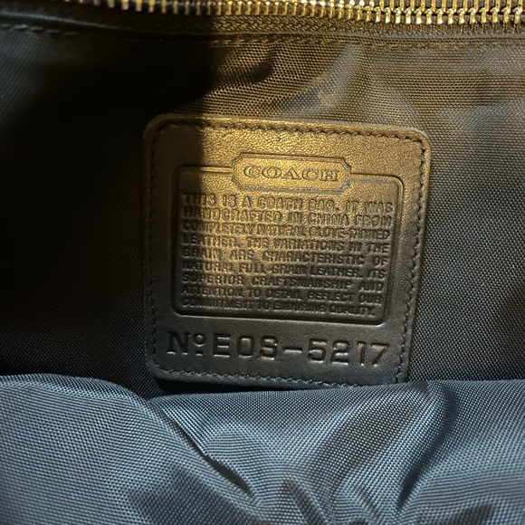 Authentic Coach Map Sack. This is a heavy thick black leather bag. - Picture 4 of 11